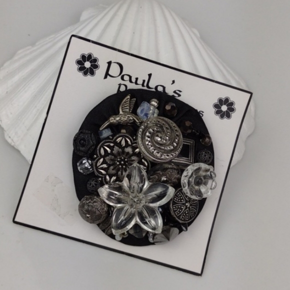 Whimsically Edgy Black Artisan Silver Tone Black & Clear Buttons & Beads  Brooch - Picture 5 of 9